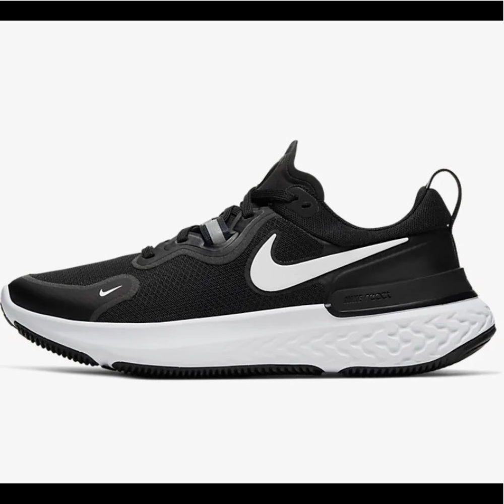 Black Nike React Milers! Brand new!!